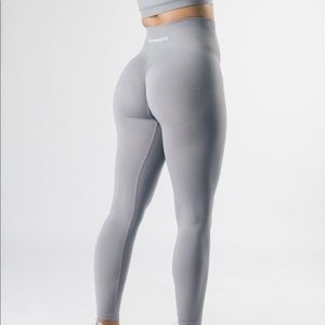 NWOT Alphalete Amplify Leggings - THUNDER CLOUD MEDIUM